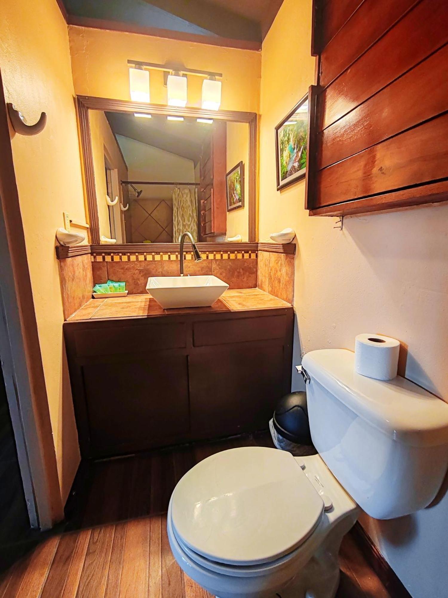 Yocamatsu Bed & Breakfast Caye Caulker Room photo